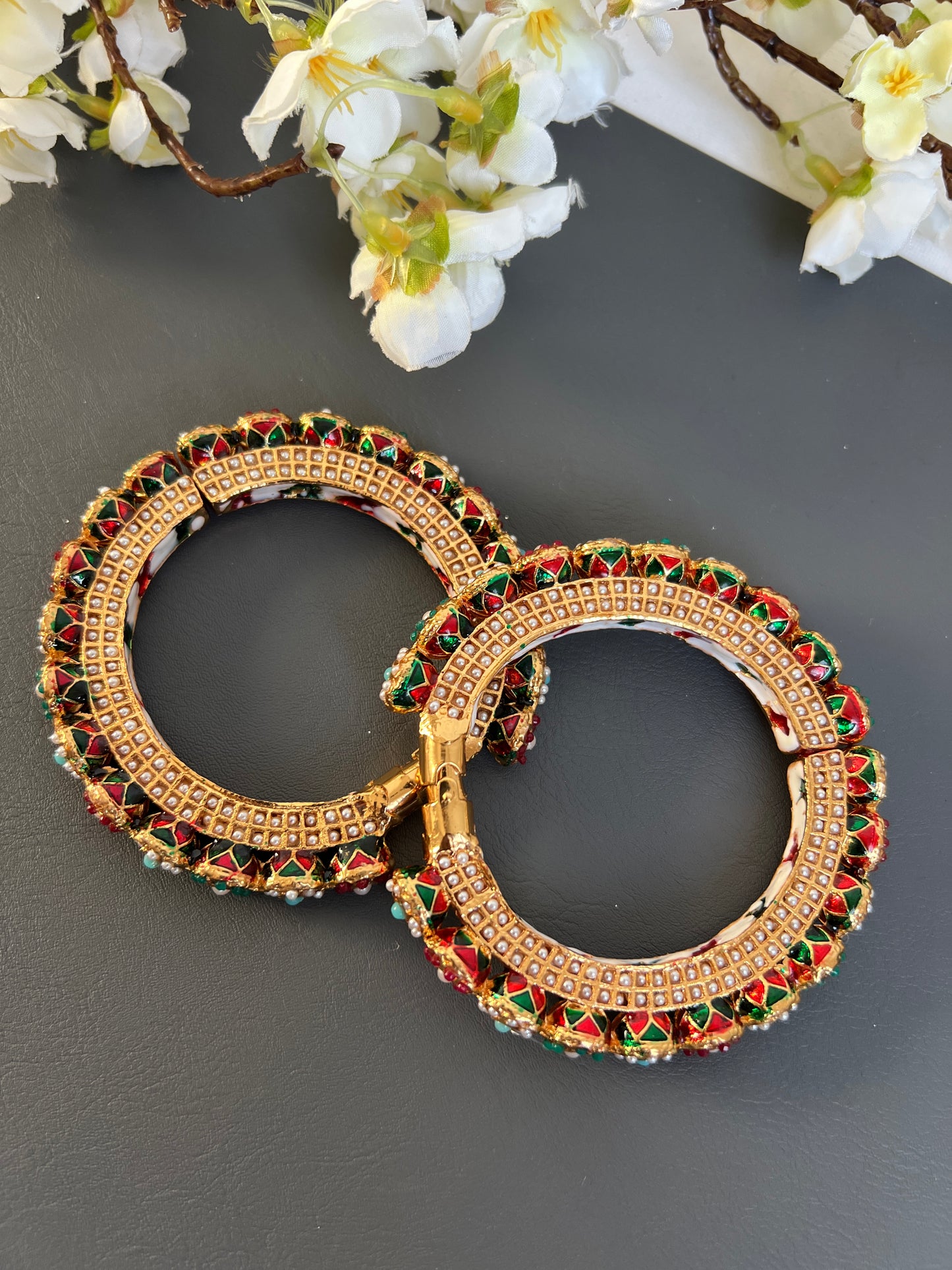 Srija Rajwadi kada set