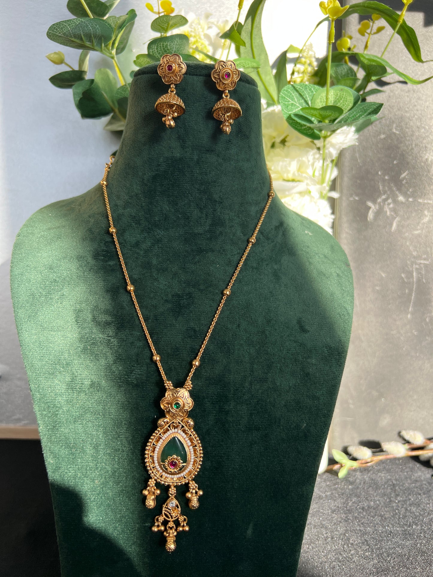 Ruchi mint necklace set