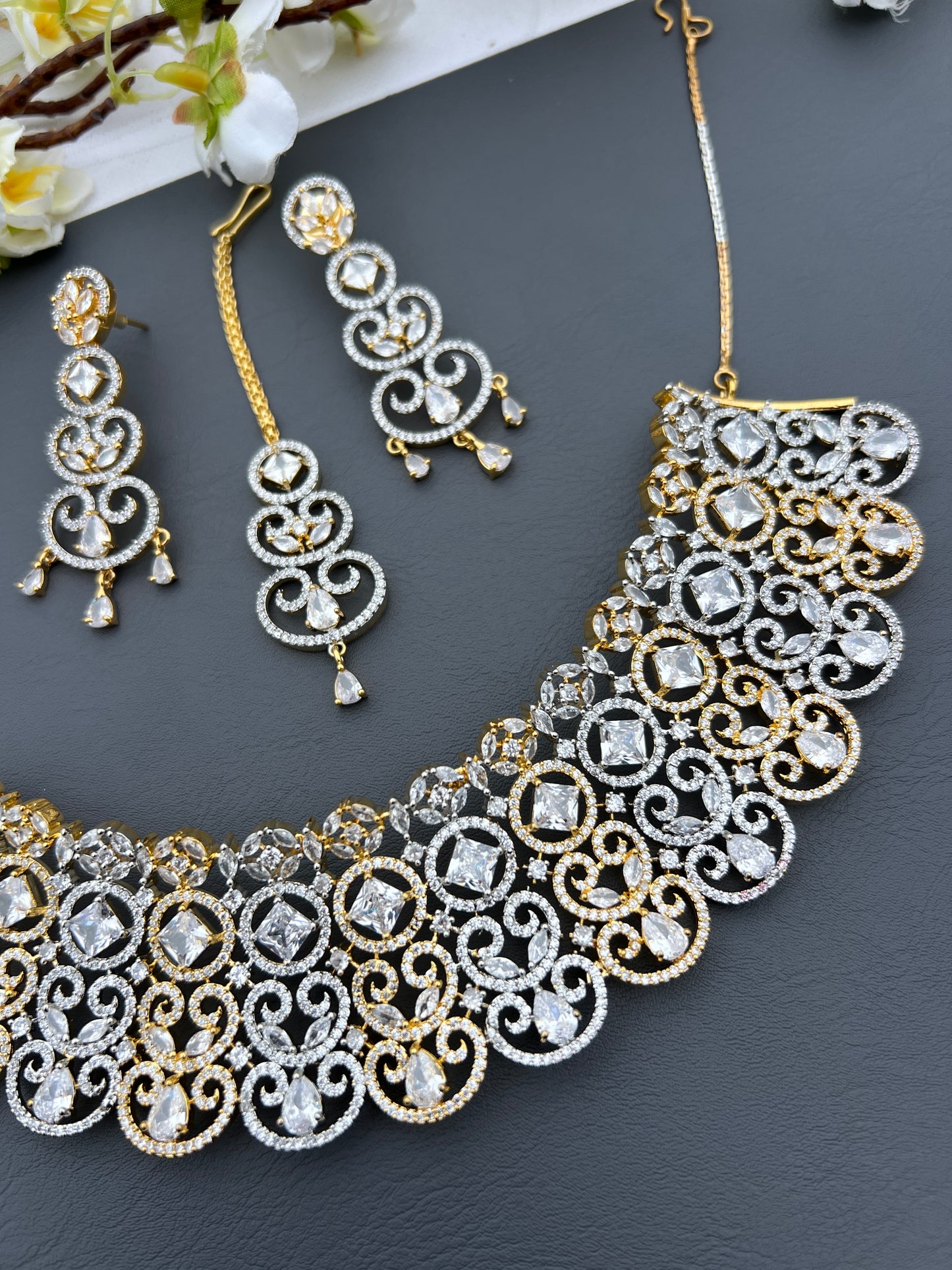 Manira Ad necklace set