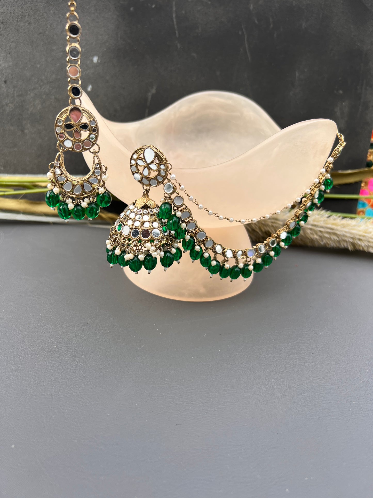 Lailah jhumka tikka set