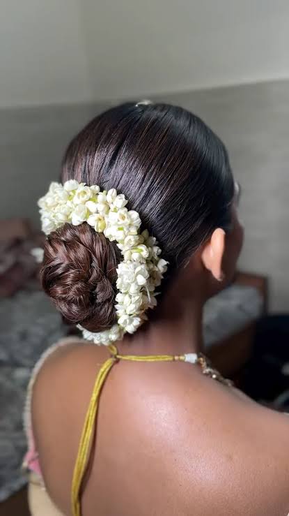 Mauli artificial hair accessory