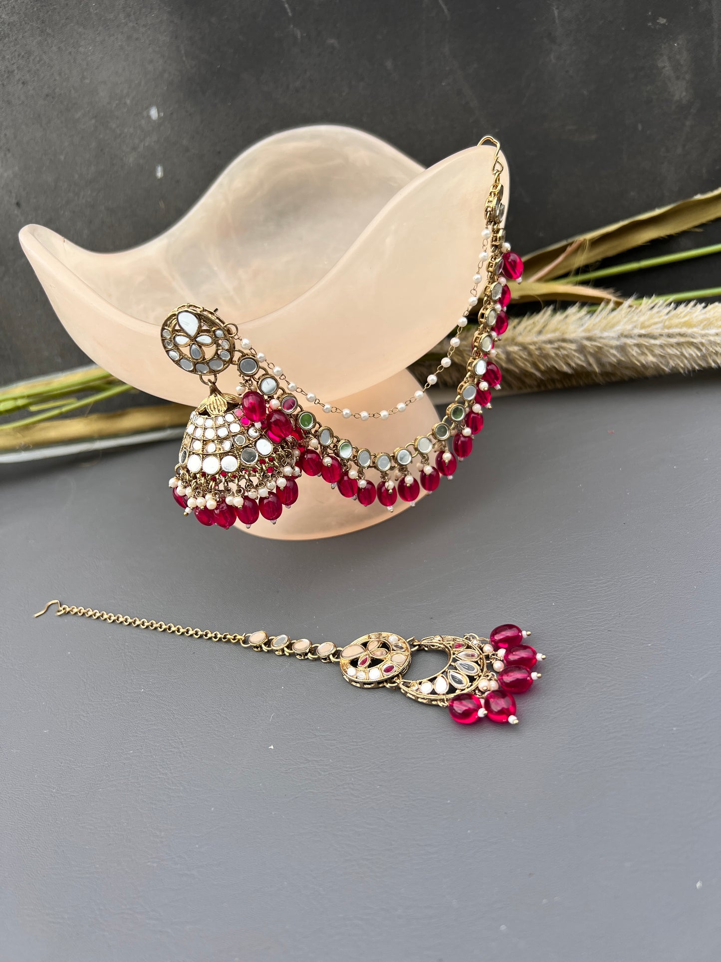 Lailah jhumka tikka set