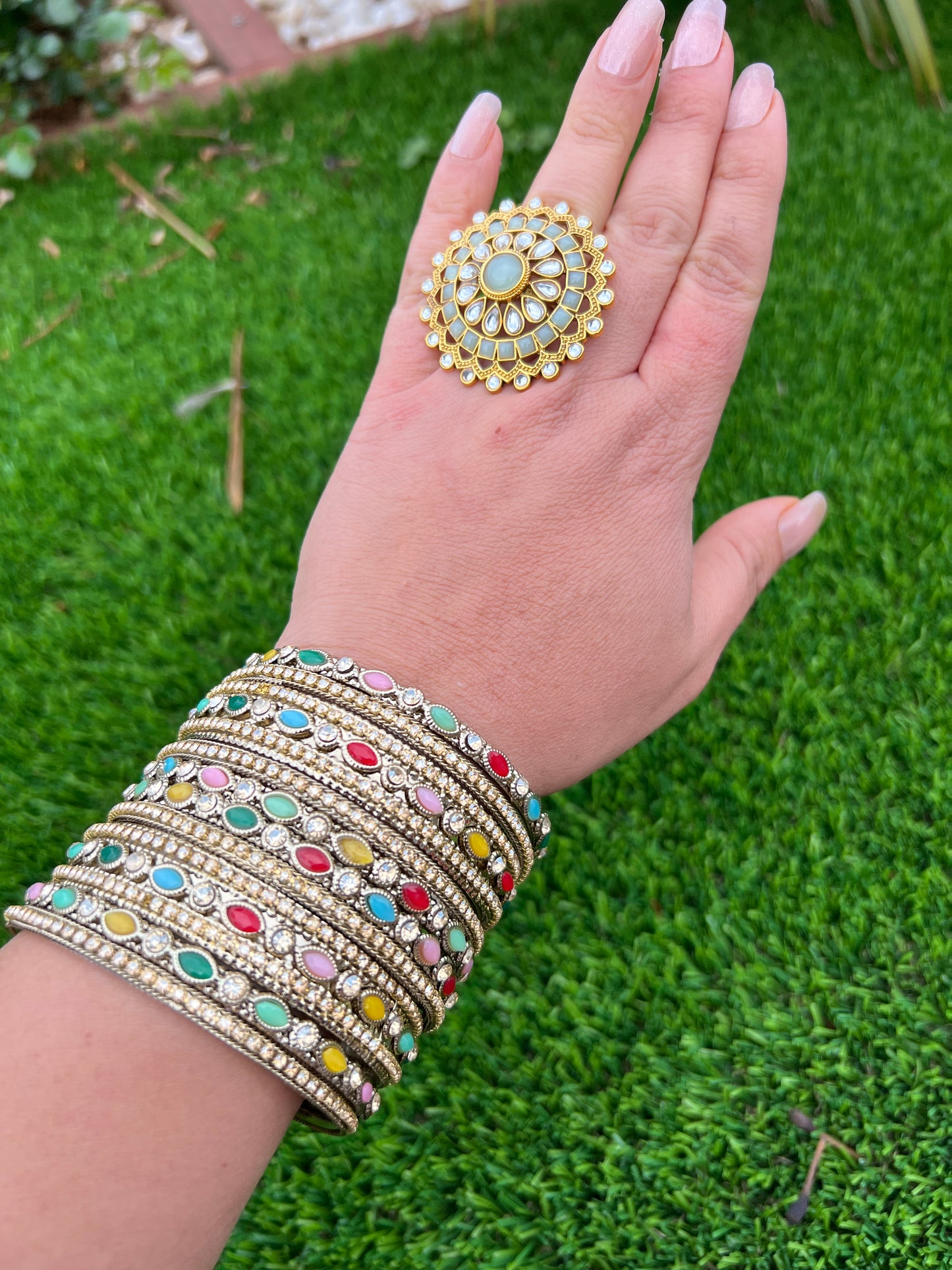 Ritvika mint ring