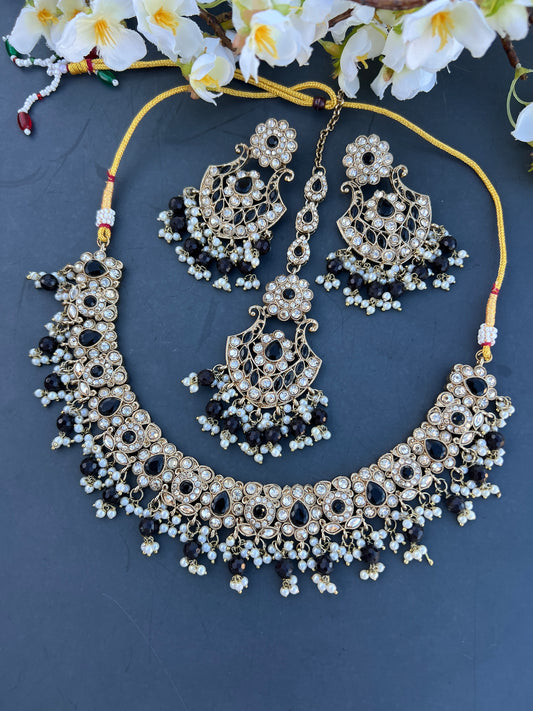 Kaveri necklace set