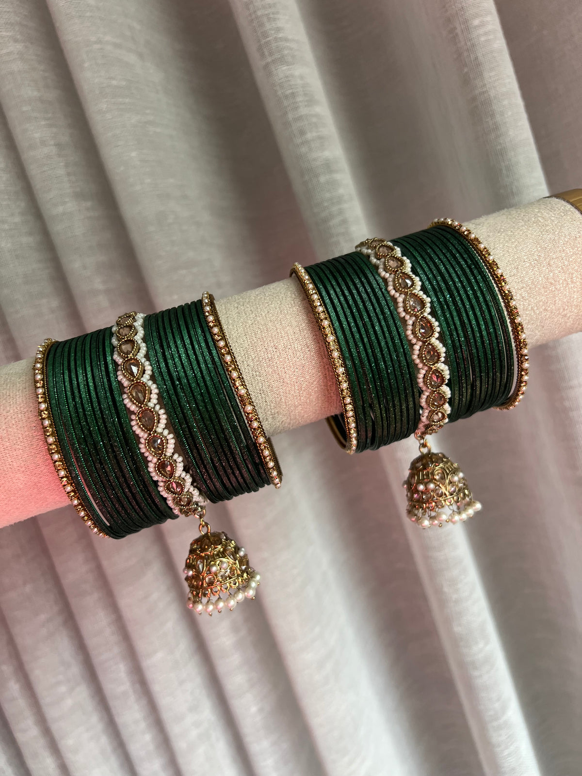Royal Emerald Kundan Jhumka Bangle Set
( Both hands)