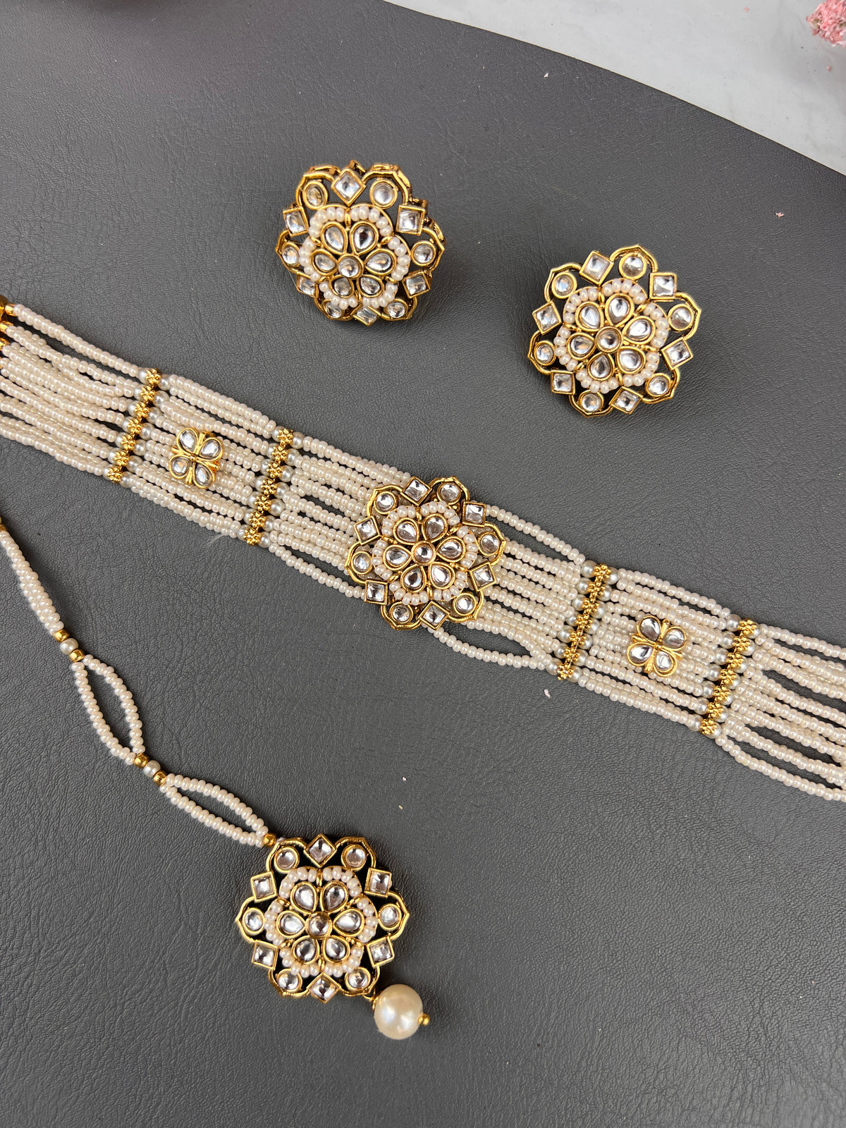 Rahiva choker set