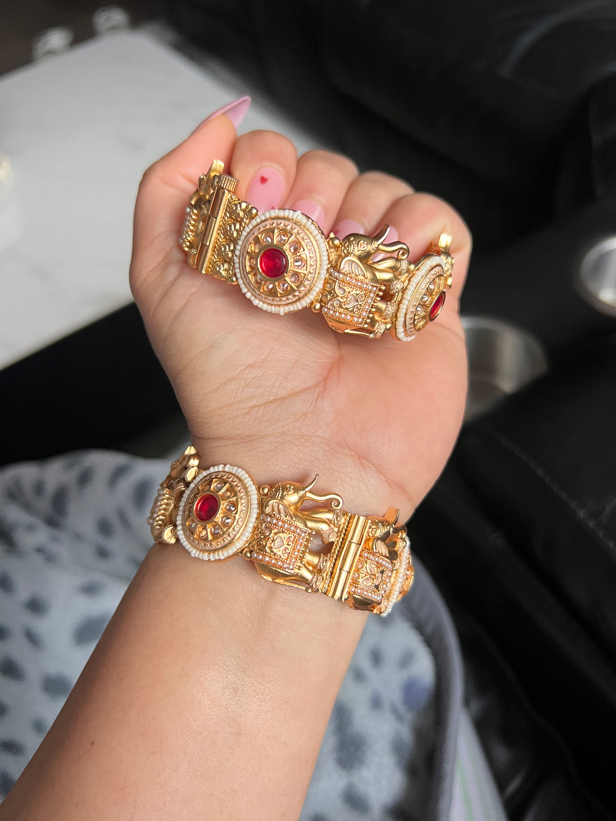 Royalty Heritage Antique Gold Openable Kadas