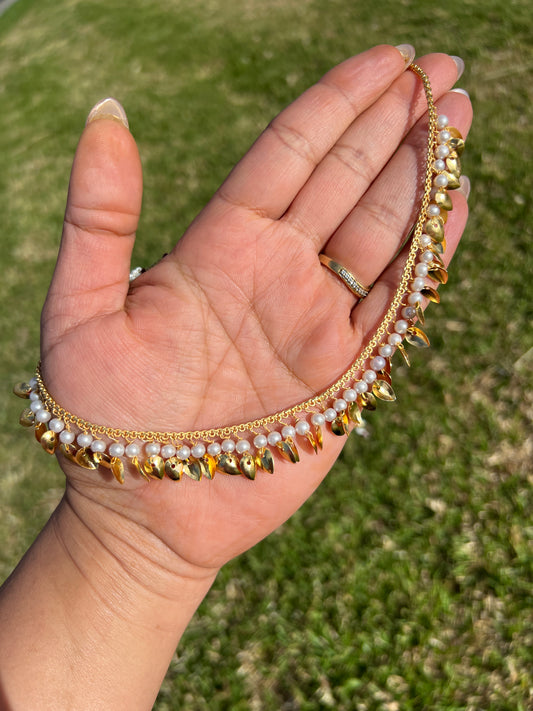 Aria neckline
