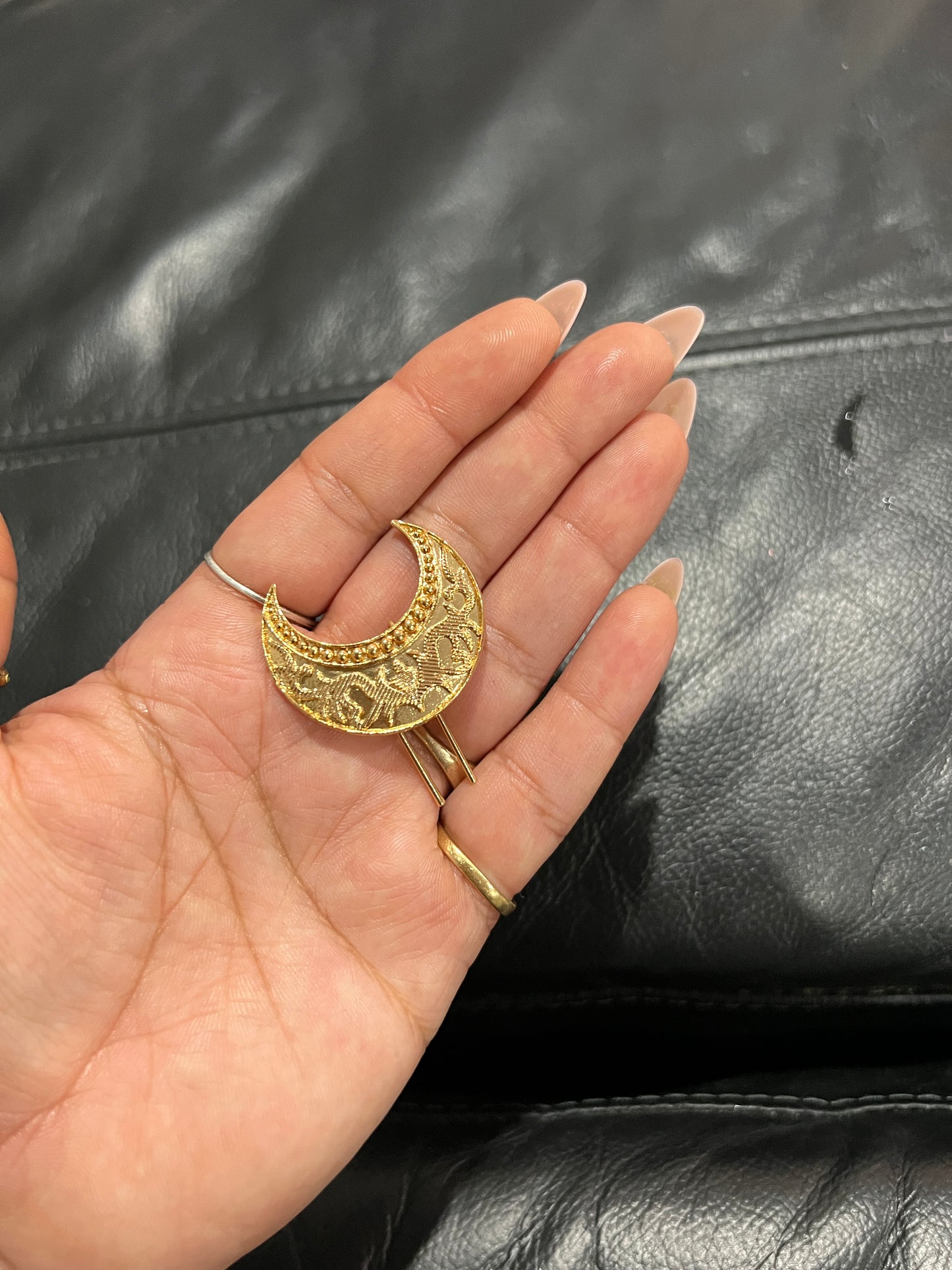 Chand-Vira gold plated pin