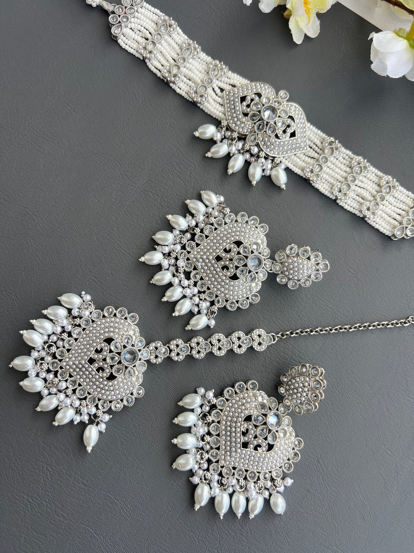 Miyana necklace set
