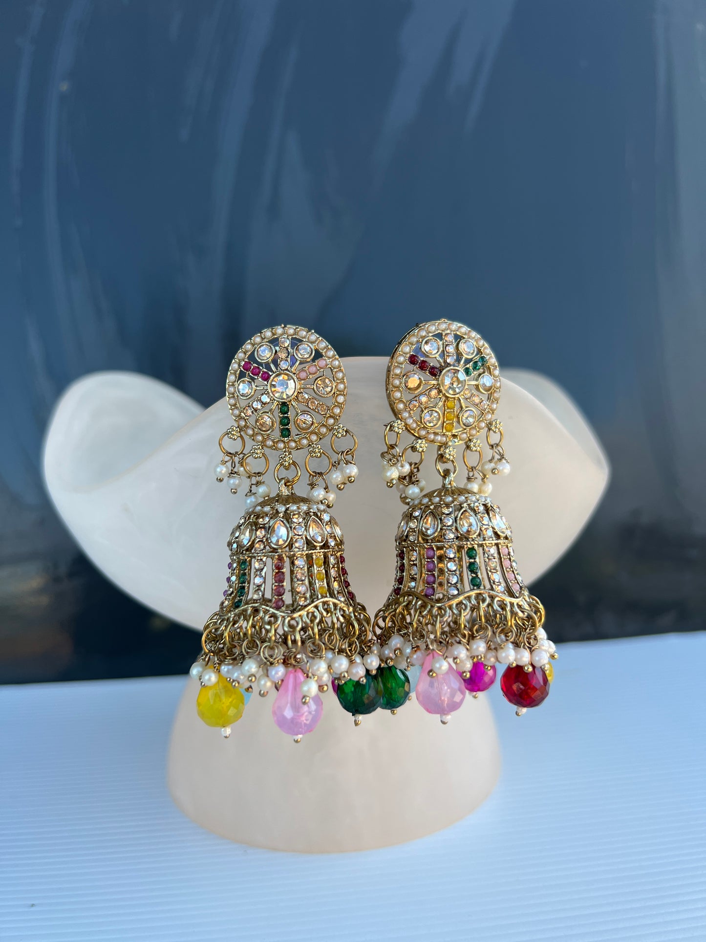 Mahira jhumka