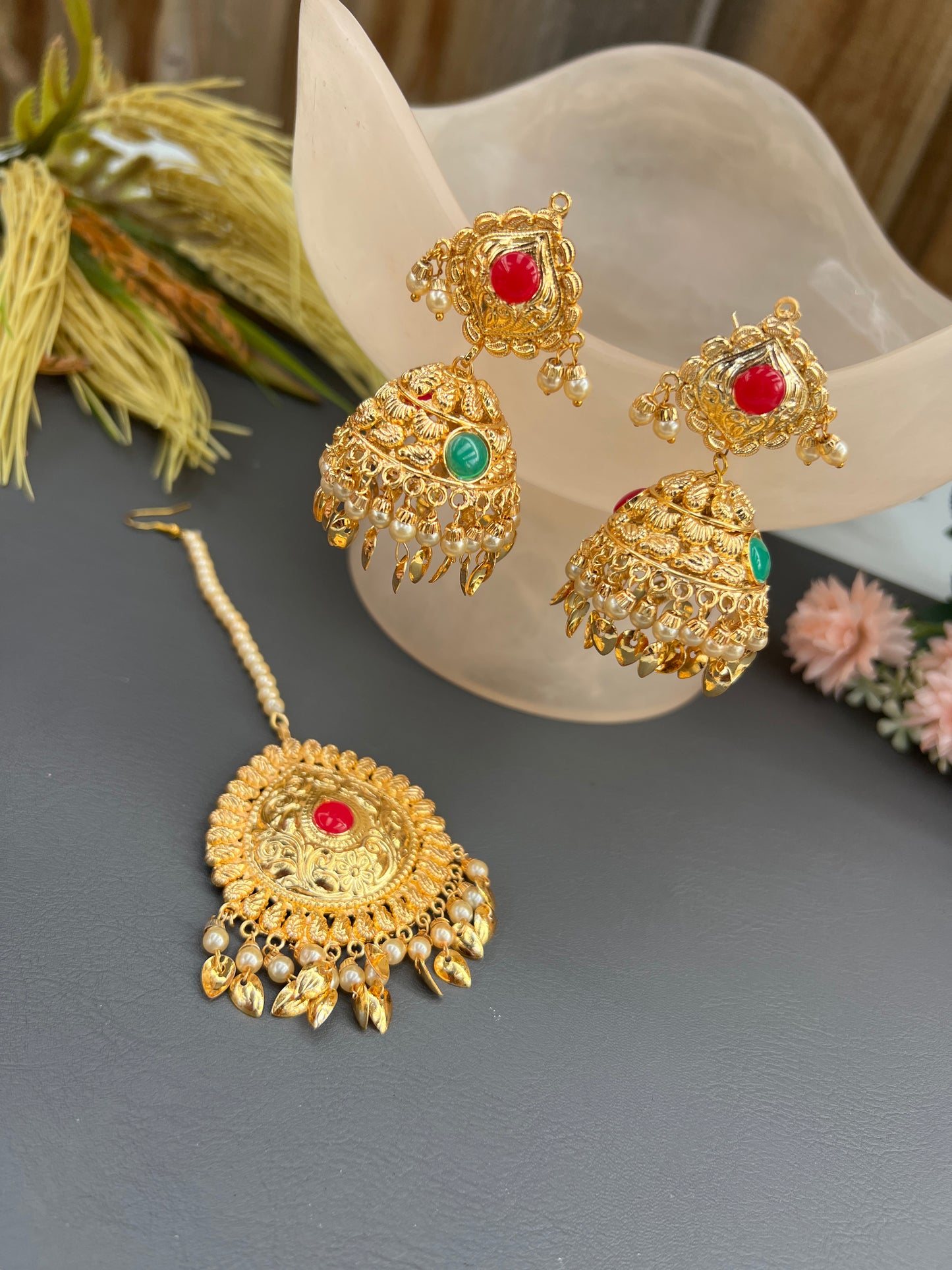 Soohi jhumki & tikka set