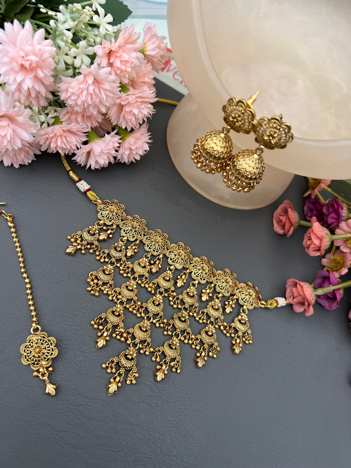 Tanishri Choker Necklace Set