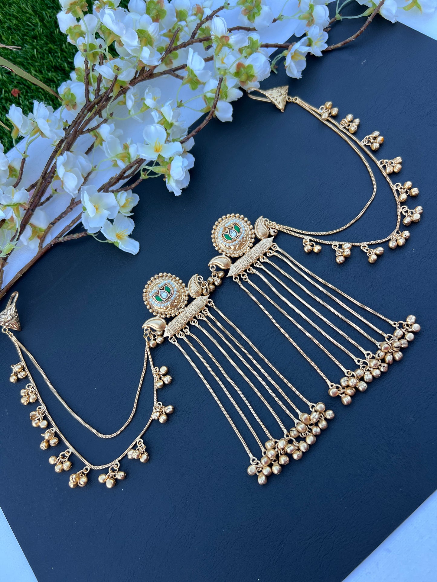 Prakurti sahara earrings