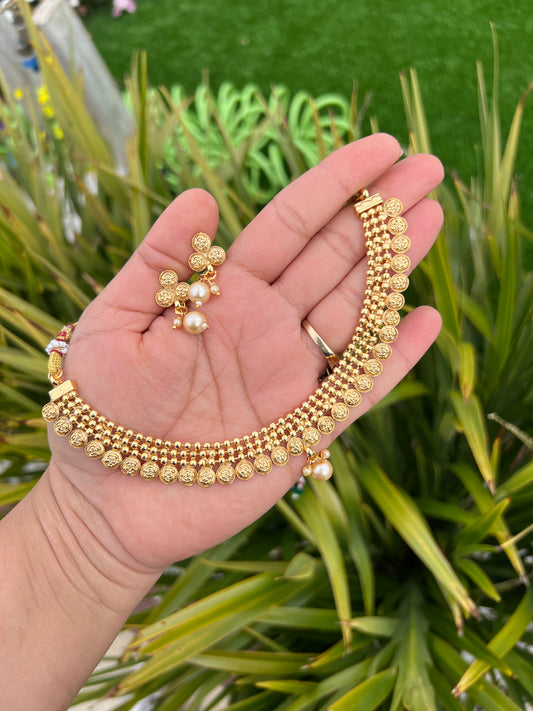 Roobi necklace set