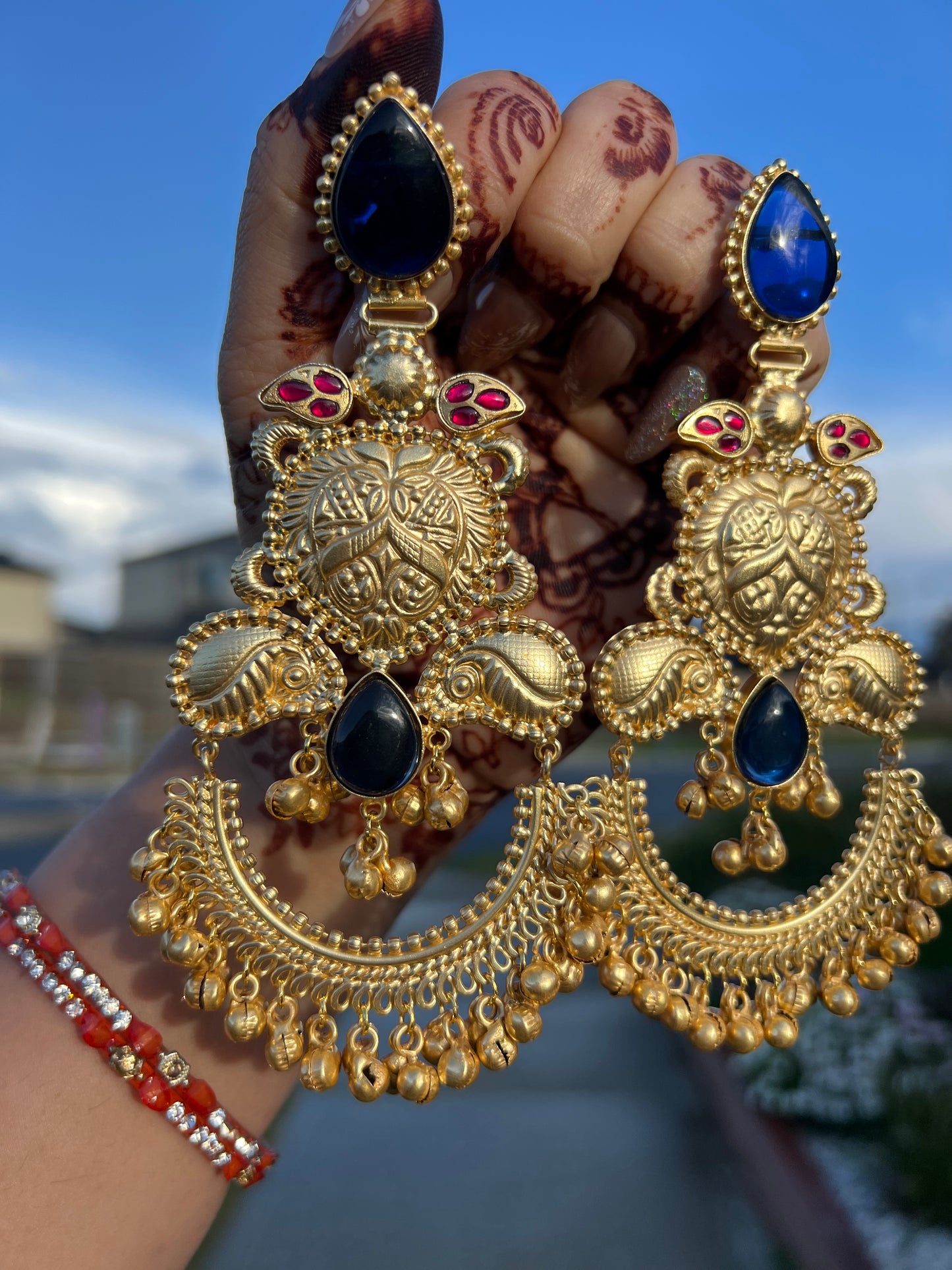 Tammana oversize earrings