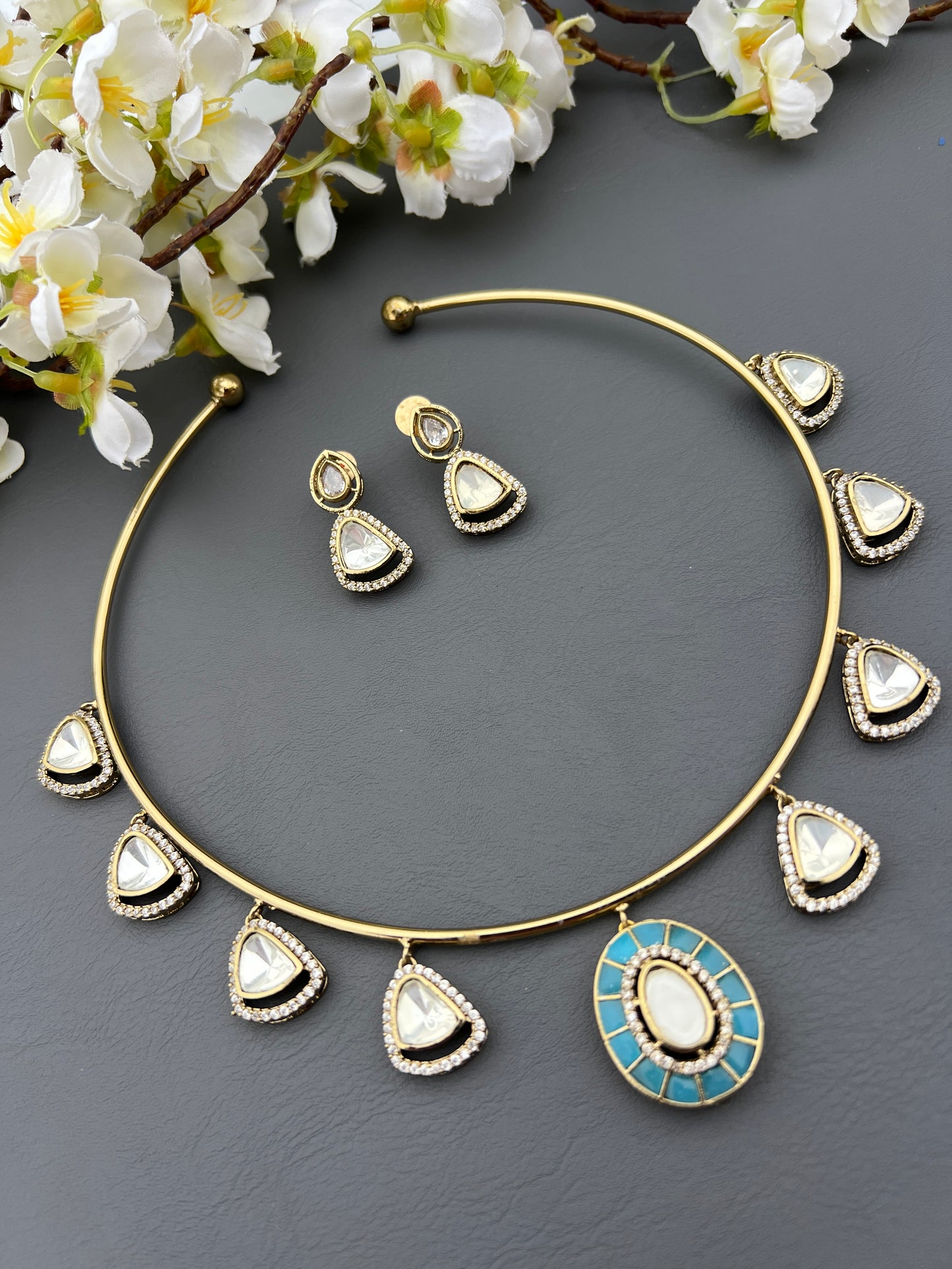 Mahima necklace set