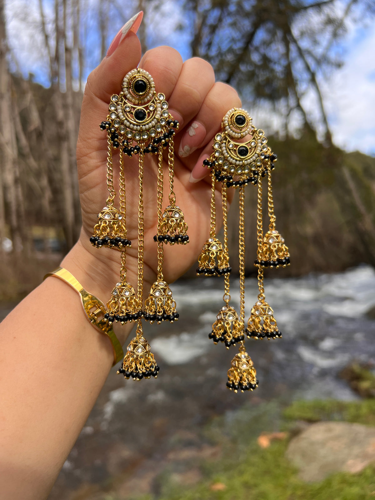 Navira long earrings