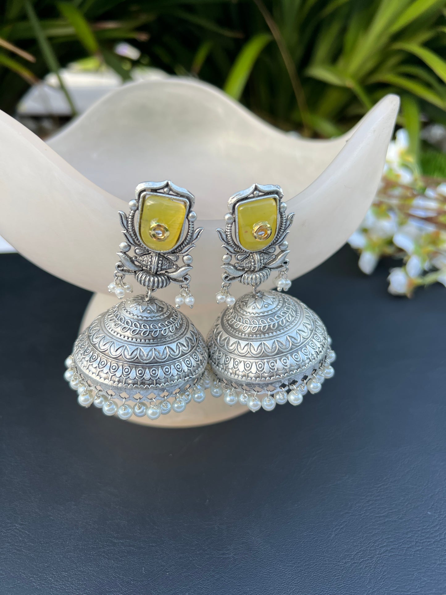 Shuchi jhumka