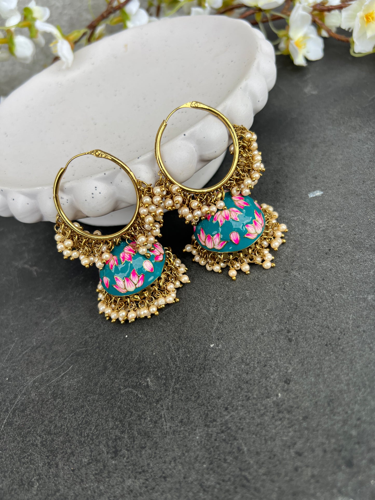 Leela hoops