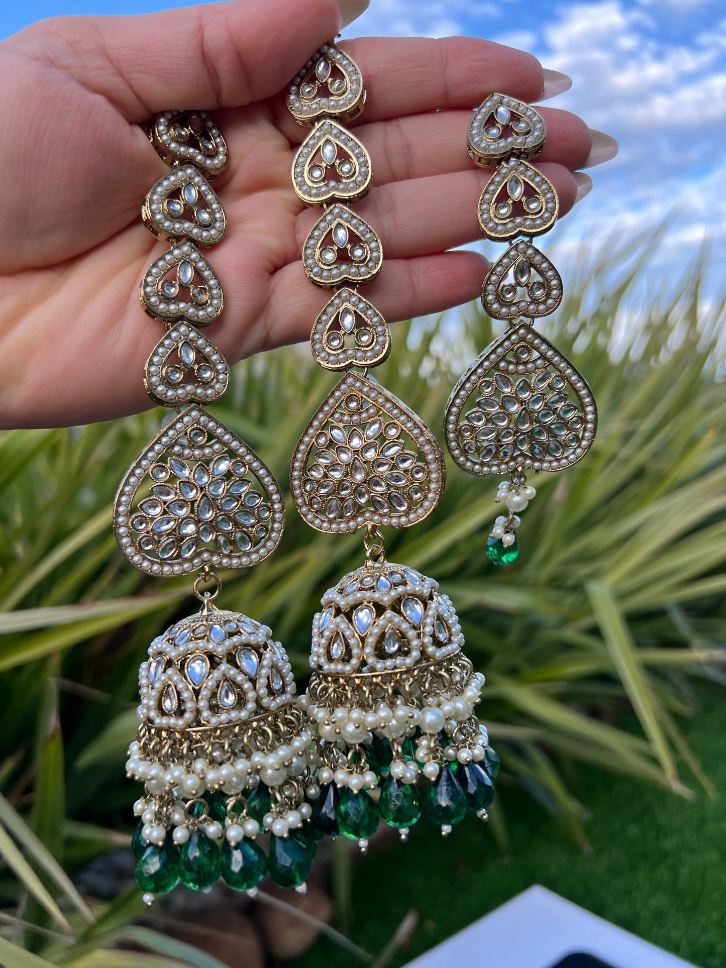 Adaa oversize jhumka & tikka set