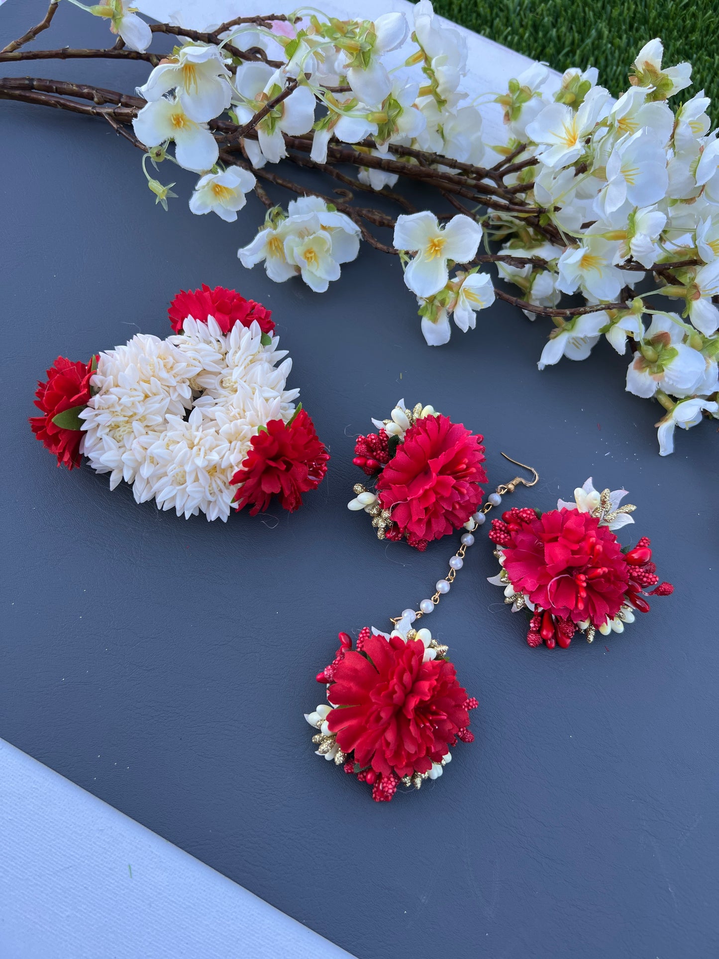 Jaanvi flowers jewellery