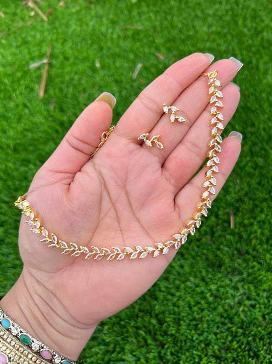 Shayna ad necklace set