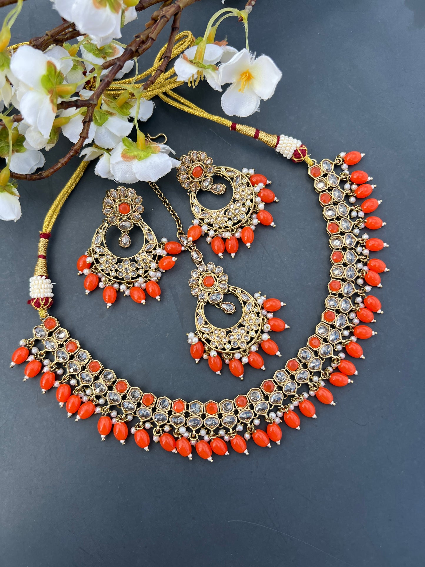 Anshika necklace set