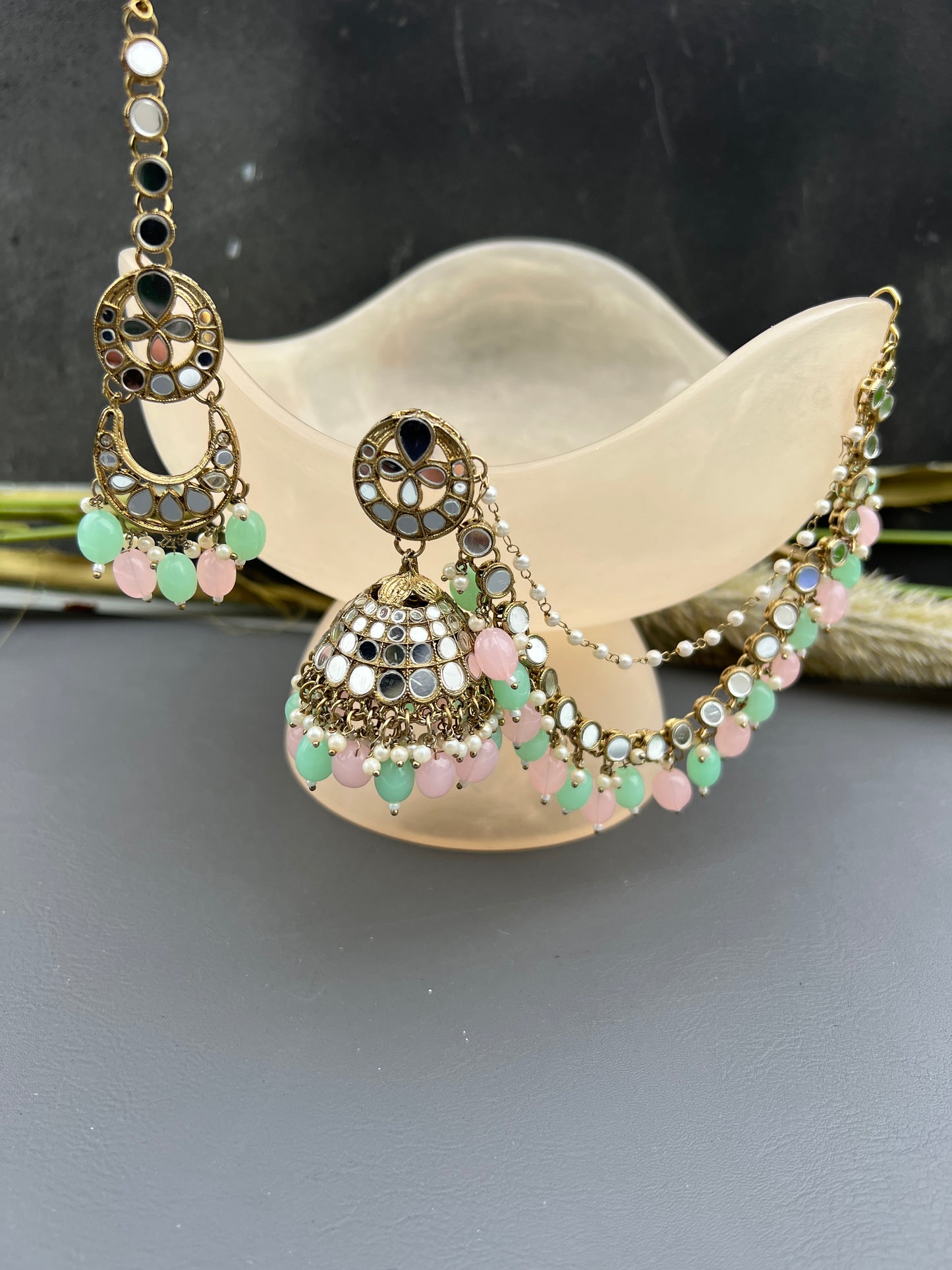 Lailah jhumka tikka set