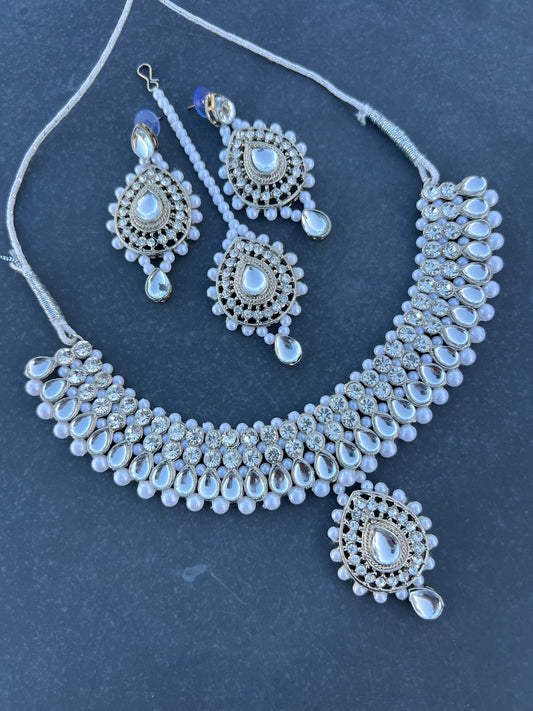 Chandni necklace set