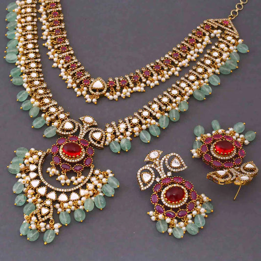 Sravya Pearl Victorian
Necklace Set